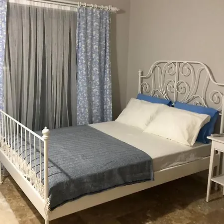 Villa 3+1 Mustakil Havuzlu