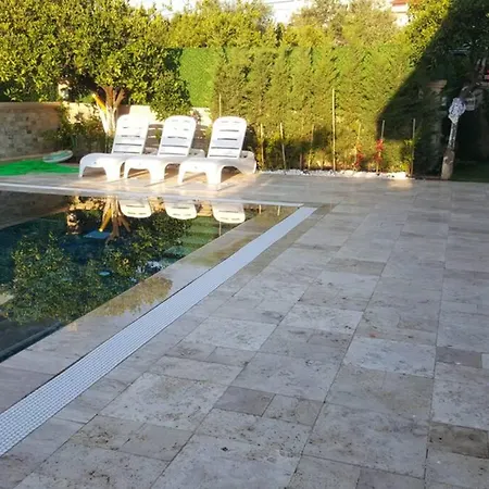 Villa 3+1 Müstakil Havuzlu Fethiye