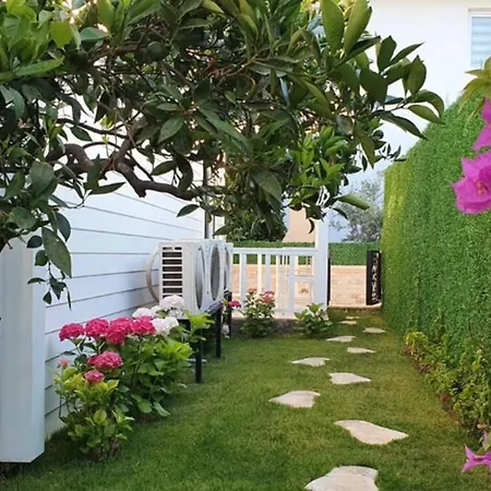 Villa 3+1 Müstakil Havuzlu *